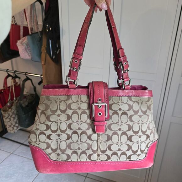 coach Hampton signature shoulder bag red/pink #12643. - Picture 1 of 8